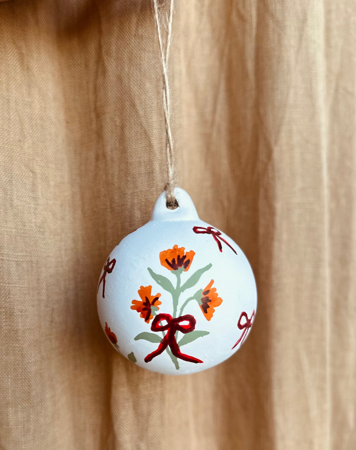 November 26th 7-8.30pm - Painting Workshop - Christmas Baubles